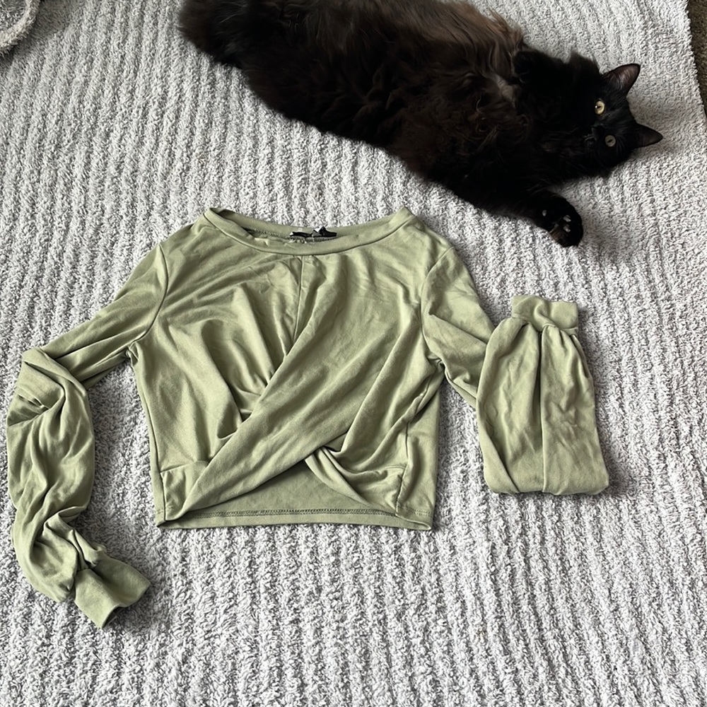 Super cute ania long sleeve top